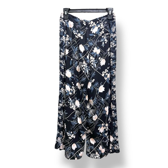 TopShop Wide Leg Crop Pants Black and Cream Floral 4‎ - Picture 2 of 7